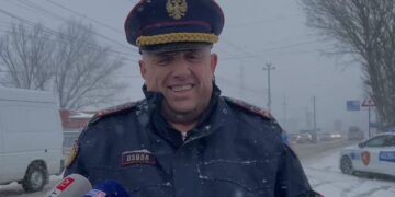 Reshjet e dendura të dëborës në Korçë, shefi i Qarkullit del me njoftimin e rëndësishëm për shoferët