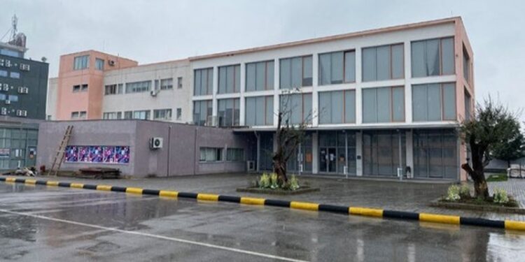 Dyfishim i tarifave për lejet e drejtimit, DPSHTRR publikon çmimet e reja për marrjen e patentave