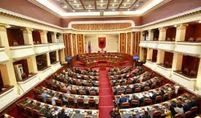 Nga Amnistia Penale, Avokati i Popullit dhe Reforma Zgjedhore, cilat janë ligjet e bllokuara në Parlament që kërkojnë 84 vota