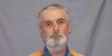 Kaloi 35 vite në burg për një përdhunim që s’e kreu, kompensohet me 1.75 milionë dollarë