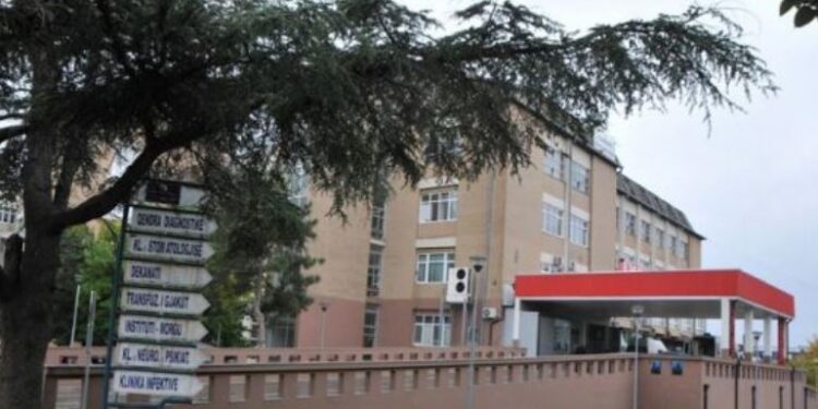 Shpërthimi i bombolës së gazit në Mitrovicë, 4 nga 15 të plagosurit në gjendje të rëndë, QKUK: Kanë  djegie të shkallës së tretë