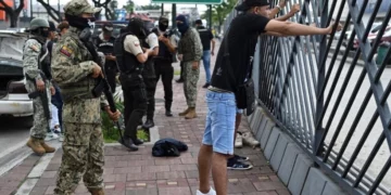 U përpoqën të merrnin nën kontroll spitalin, arrestohen rreth 70 anëtarë të një bande në Ekuador