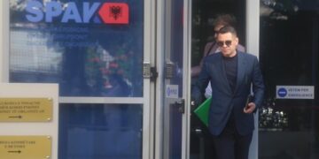 Dosja “Buka”, Gjykata e Posaçme pezullon me një vit gjyqin paraprak ndaj Arben Ahmetajt