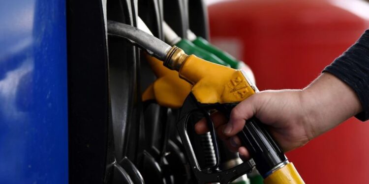 Rriten çmimet e karburanteve, ja sa shiten sot nafta e benzina