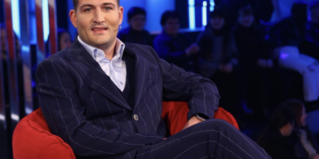 Për Arbër Hajdarin, Romeo Veshaj NUK është një lojtar i fortë!