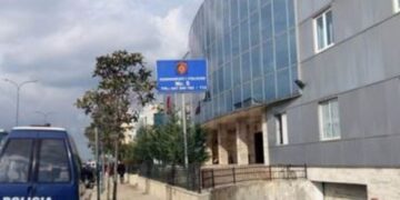 Publikohet fotoja, kjo është 27-vjeçarja që i dha fund jetës në Kamëz (FOTO)