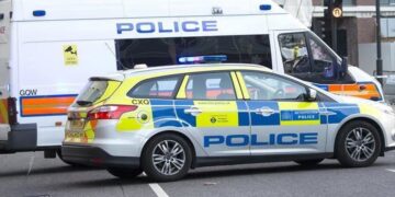 Shoferi i dehur telefonon policinë dhe denoncon veten: Kam pirë!