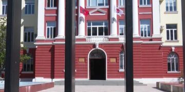 Universitetet publike, më pak të ardhura: 142 milionë lekë arkëtime, studentët te privatë.