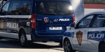 Policia me “dorë të hekurt”, 2 të arrestuar dhe 3 të proceduar në Elbasan për vepra të ndryshme penale