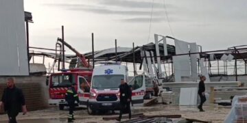 Babë e bir vdiqën nga shpërthimi në Lushnjë, gjykata lë në burg sipërmarrësin