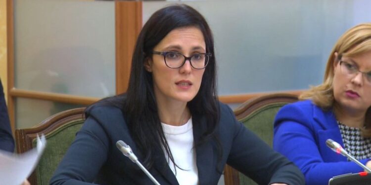 Ministrja Ibrahimaj: Tre kushtet që duhet të përmbushni për të fituar financim për Startup-in tuaj