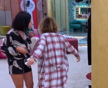 “Një grua e kalbur, idiote”, Egla dhe Ledjona nisin ditën me ofendime