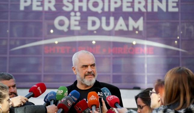 Mblidhet grupi parlamentar i PS, i pransihëm edhe Rama