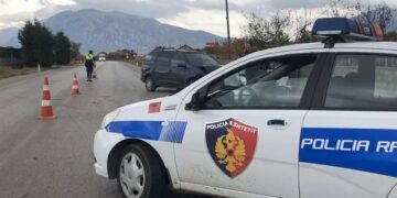 Aksident në aksin Korçë-Pogradec, dy të plagosur