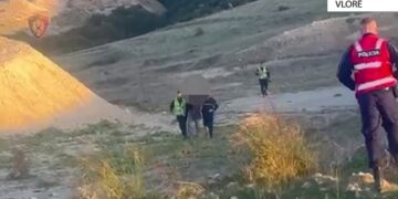 Goditi me thikë 35-vjeçarin pas një konflikti për motive të dobëta, ‘Shqiponjat’ arrestojnë të riun