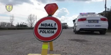 27 shoferë të arrestuar në një javë! Policia ‘bën kërdinë’, pezullon 123 patenta dhe vendos mijëra gjoba