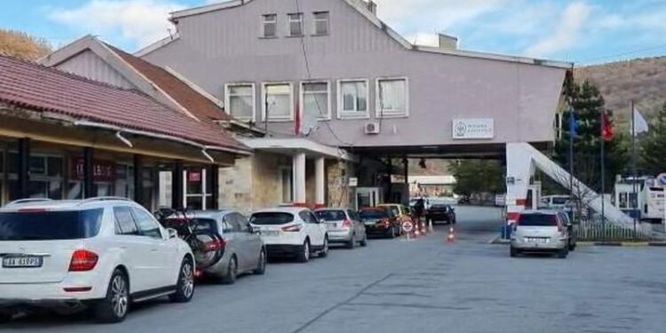 Doganat greke paralajmërojnë grevë dy ditore, ja datat kur pritet të paralizohet lëvizja