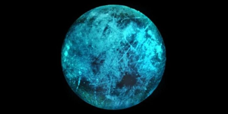 Oqeani i Hënës së Jupiterit është nën akull