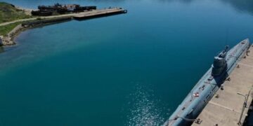 Ishte duke peshkuar me të vëllanë, por u zhduk në det, ndërpriten kërkimet për 40-vjeçarin në Porto Romano