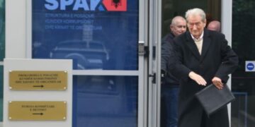 Kërkoi leje për të shkuar në Kuvend, shtyhet seanca për Sali Berishën