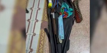 Iu gjet në banesë armë zjarri kallashnikov, vihet në prangat e policisë 48-vjeçari