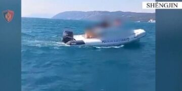 E rëndë , rrezikuan të mbyteshin teksa peshkonin në Shëngjin, policia shpëton dy persona