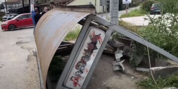 Po priste autobusin, 20-vjeçarja shqiptare aksidentohet për vdekje