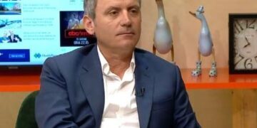 Enkel Demi e thotë “troç” ja për cilin banor bëj ‘tifo’ në “Ferma VIP”
