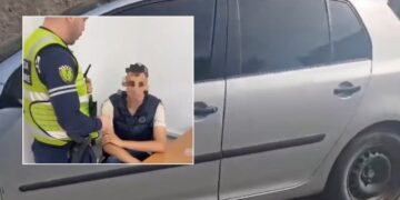 Nën efektin e drogës dhe pa patentë, 19-vjeçari kryen manovra të rrezikshme me mjet pranë një shkolle, arrestohet nga policia