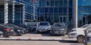 Grupi i trafikut të emigrantëve, SPAK jep detaje: U sekuestruar rreth 1 mln dollarë dhe 13 makina