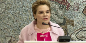 Kryemadhi nuk mbahet: Nuk më rruhet as për burgun as për SPAK-un