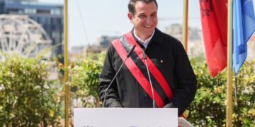 Veliaj: Ne shqiptarët, kur e kemi mendjen te puna dhe jo te dhuna, krijojmë histori të jashtëzakonshme suksesi