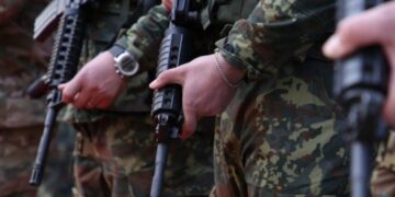 Shqipëria shton buxhetin për mbrojtje dhe rrit kapacitetin e armatimit