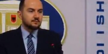 ‘Dorëzova sot kërkesa për informacion te Rama dhe institucionet’, Salianji: Nëse nuk kthejnë përgjigje brenda 5 ditëve…