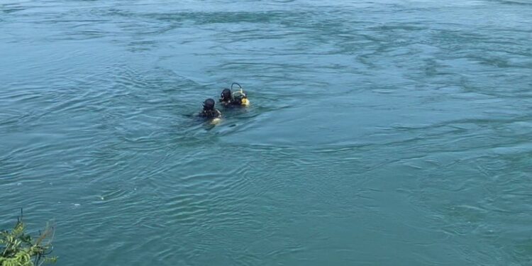 “Mund të kenë dalë në det”, gazetari zbardh detaje mbi ngjarjen tronditëse në Shkodër: Trupat e viktimave në grykëderdhjen e Velipojës