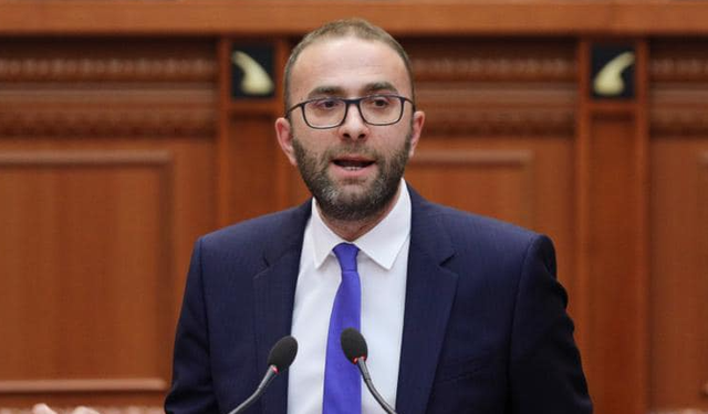 Bardhi rrëzon pretendimet e Bashës: Asnjë subjekt i SPAK nuk ka përfituar nga Amnistia