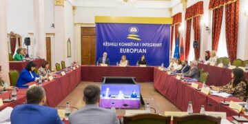 Tabaku: Opozita e ka seriozisht luftën kundër korrupsionit dhe integrimin