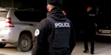Bëri 20 kallëzime të rreme, ndalohet 26-vjeçari nga Kosova