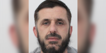 Dyshohet se abuzoi me të miturën, Gjykata e Lartë lë në burg mjekun Dervish Hasi