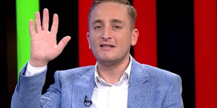 Rezarti thotë se: Ata që i kanë gratë e bukura janë të pasur, Salsano që e ka si burrë, është me kredi