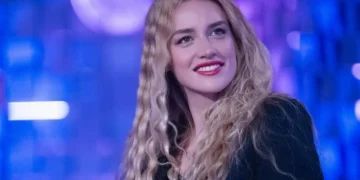 “S’më njeh njeri këtu!”/ Çfarë po mundohet të thotë Heidi?