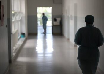 Nuk kryenin detyrën sipas kontratës së nënshkruar, merren masa ndaj dy mjekëve toksikologë