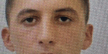 Autori i vrasjes së efektivit të “Shqiponjave” dyshohet se është pikasur në jug të vendit, policia “blindon” dy qytete