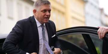 U qëllua me armë zjarri, kryeministri sllovak del nga operacioni, ja si është gjendja e tij shëndetësore