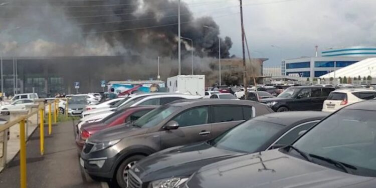 Shpërthen zjarr pranë aeroportit, zbardhen detajet e para