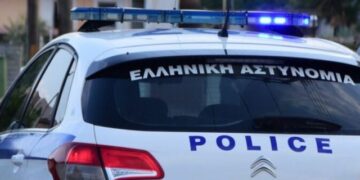 Njëri i shpallur në kërkim për grabitje, tjetri u kap me armë, 2 shqiptarë të arrestuar në Greqi