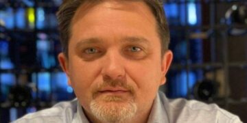 “Të erdhi inat që s’more 100 mijë euro”, Juli ua mbyll gojën ndjekësve