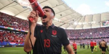 Thirrjet nacionaliste në ndeshjen Kroaci-Shqipëri, reagon UEFA