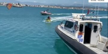 Siguria në plazhe, bllokohen 16 mjete lundruese nga Ksamili në Velipojë