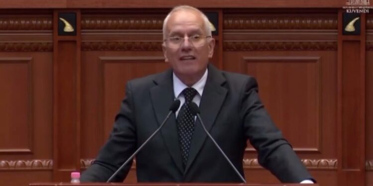 Xhaferaj, përgjigje Ramës nga Kuvendi: Pse opozita do të vijë shumë shpejt në pushtet